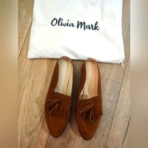 Olivia Mark 5.5 New Brown Suede Tassel loafers